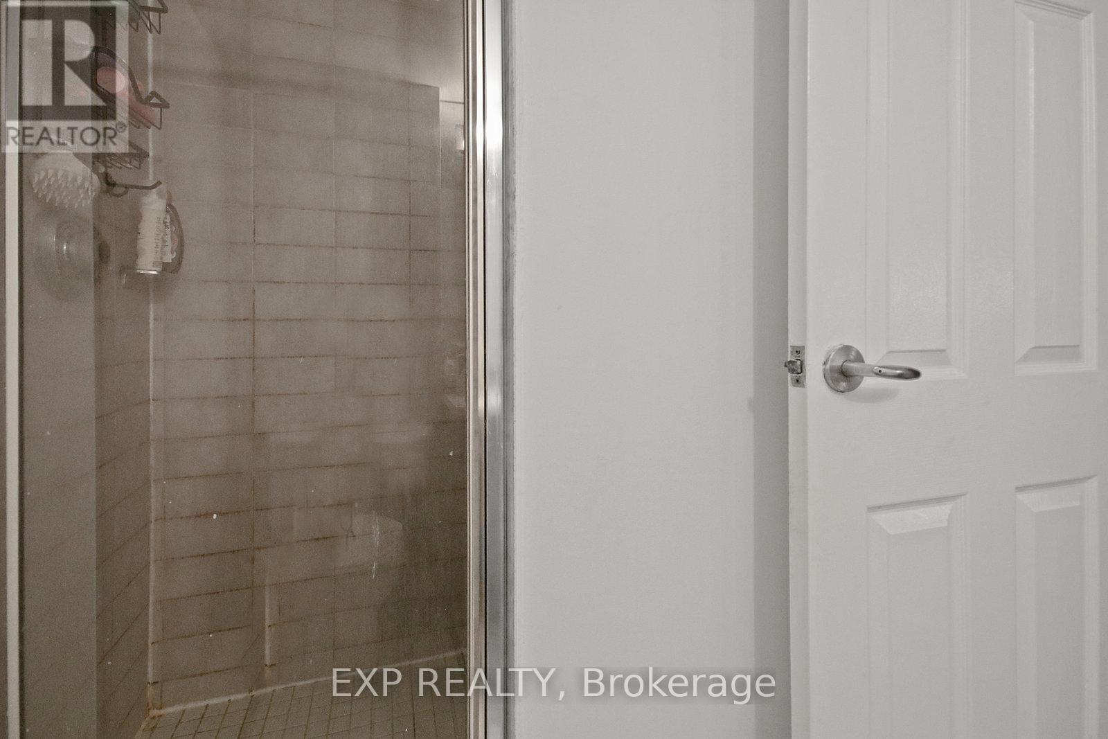808 - 25 The Esplanade, Toronto, Ontario  M5E 1W5 - Photo 13 - C12211740