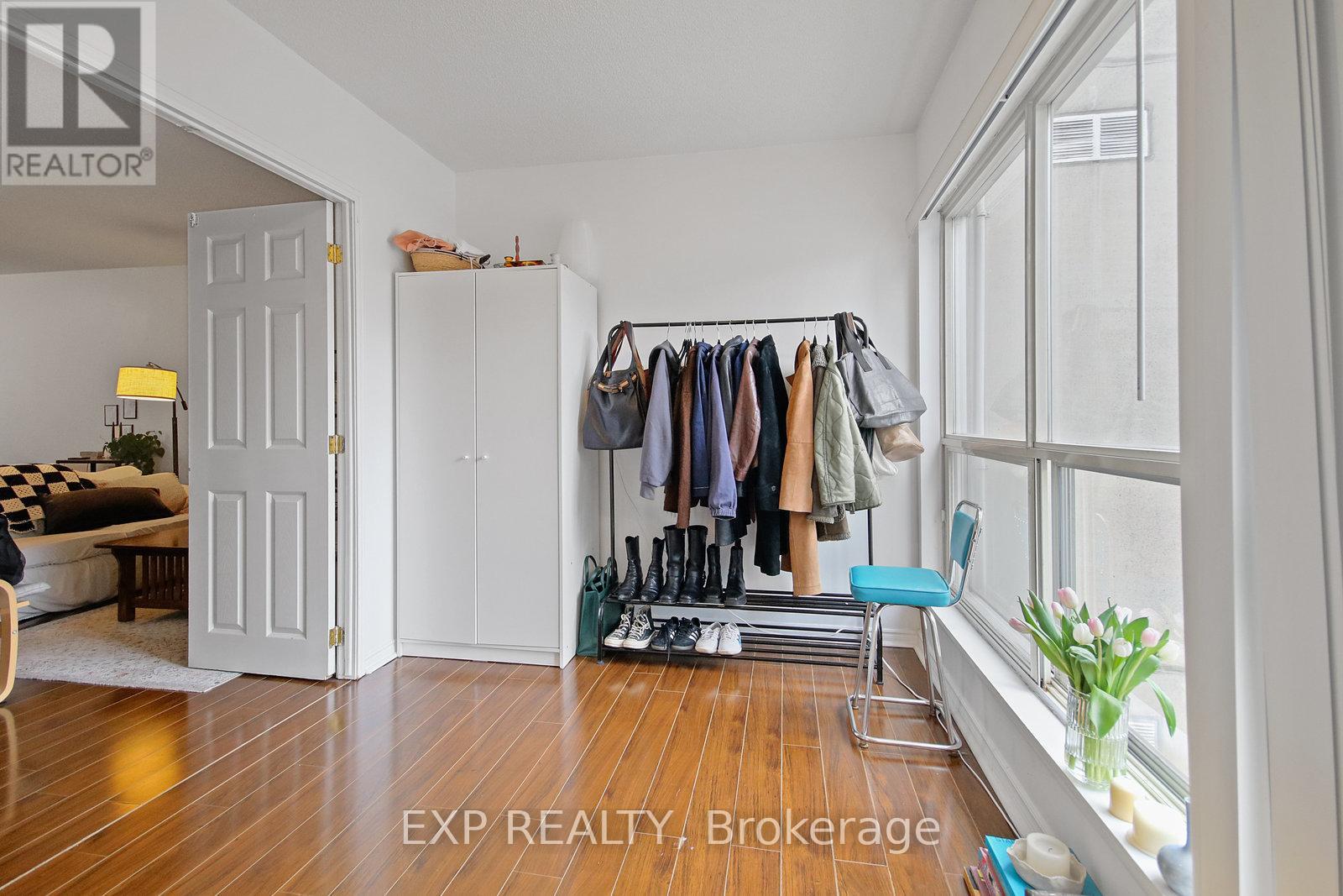 808 - 25 The Esplanade, Toronto, Ontario  M5E 1W5 - Photo 22 - C12211740
