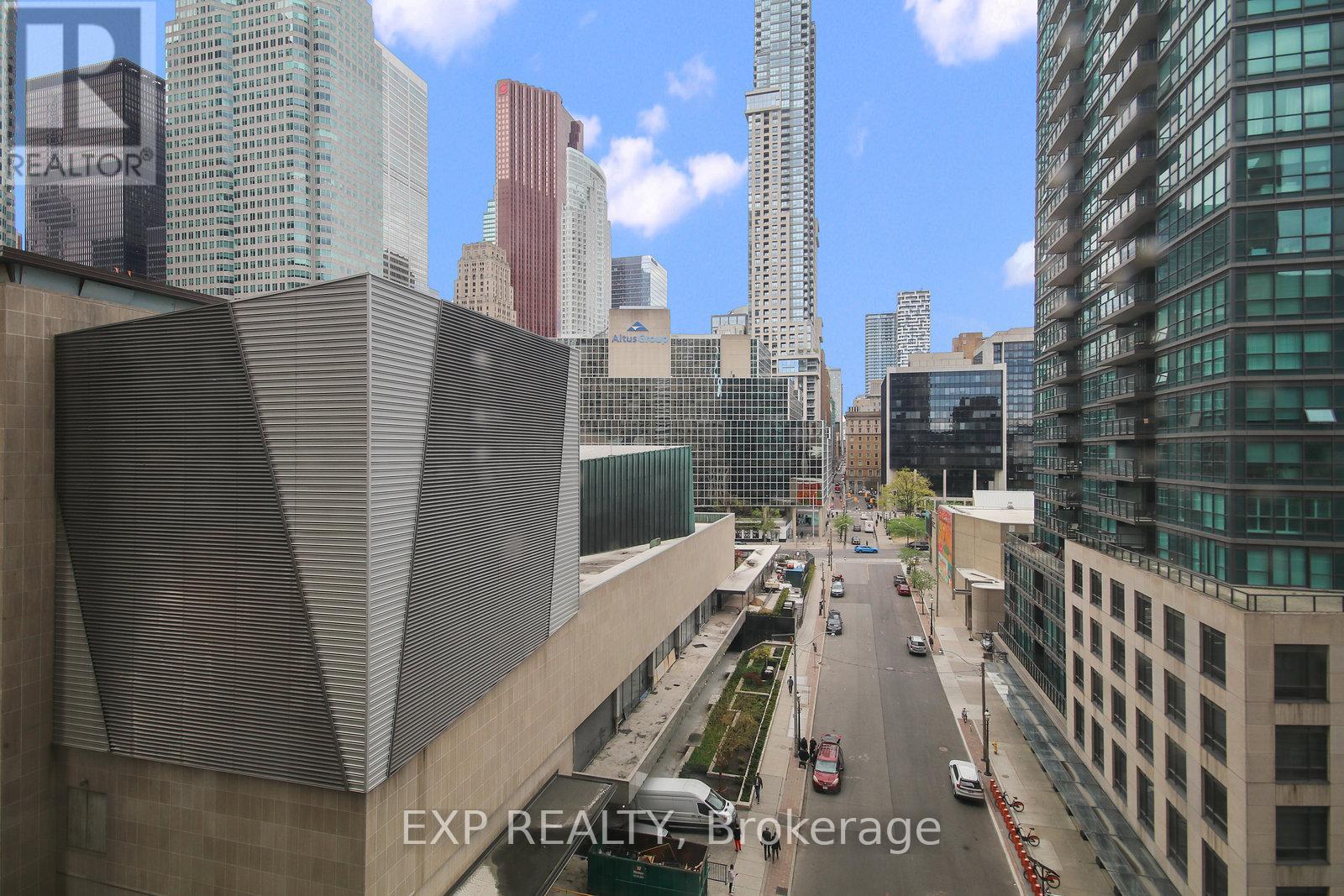 808 - 25 The Esplanade, Toronto, Ontario  M5E 1W5 - Photo 26 - C12211740