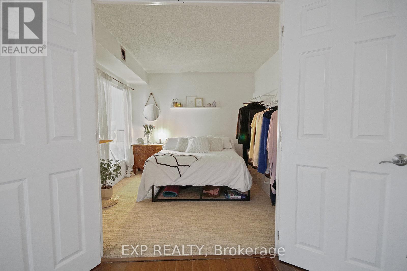 808 - 25 The Esplanade, Toronto, Ontario  M5E 1W5 - Photo 27 - C12211740