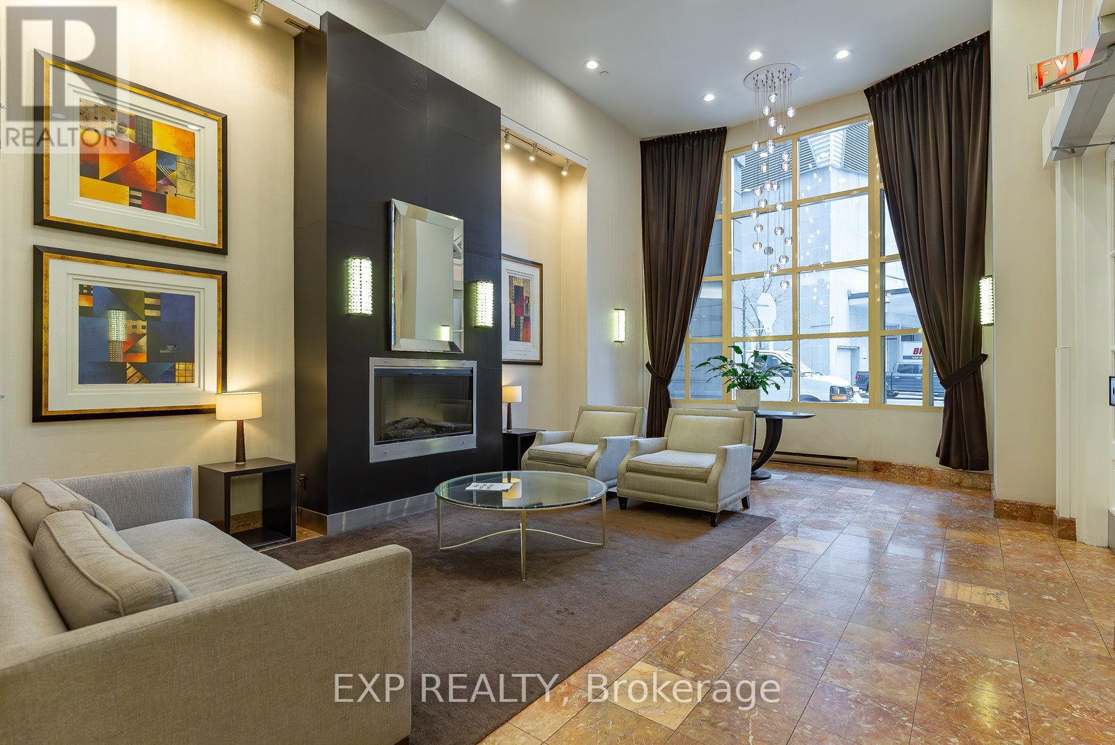 808 - 25 The Esplanade, Toronto, Ontario  M5E 1W5 - Photo 30 - C12211740