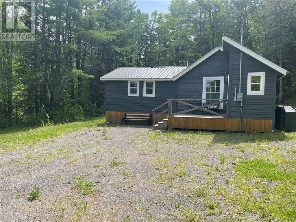 12 Beaver Lane, Cambridge-Narrows, New Brunswick  E4Z 1H1 - Photo 1 - NB120132