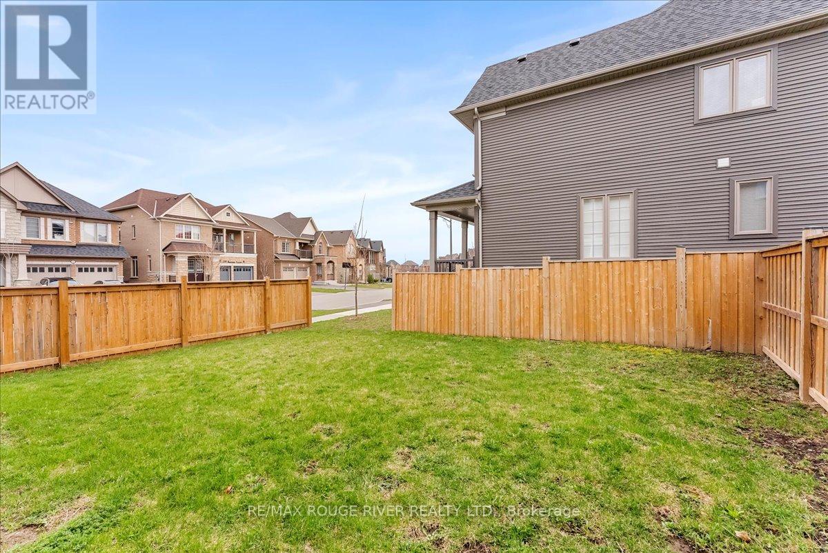 2560 Bandsman Crescent, Oshawa, Ontario  L1L 0M2 - Photo 35 - E12211752