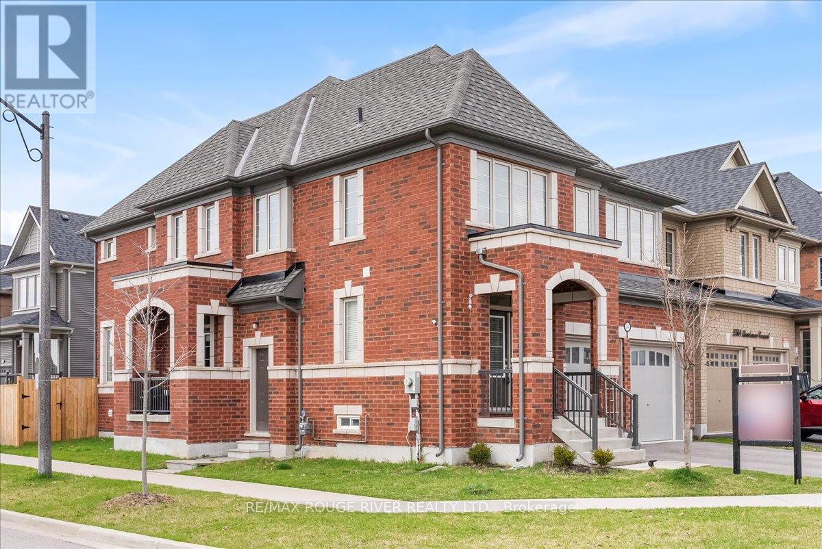 2560 Bandsman Crescent, Oshawa, Ontario  L1L 0M2 - Photo 4 - E12211752