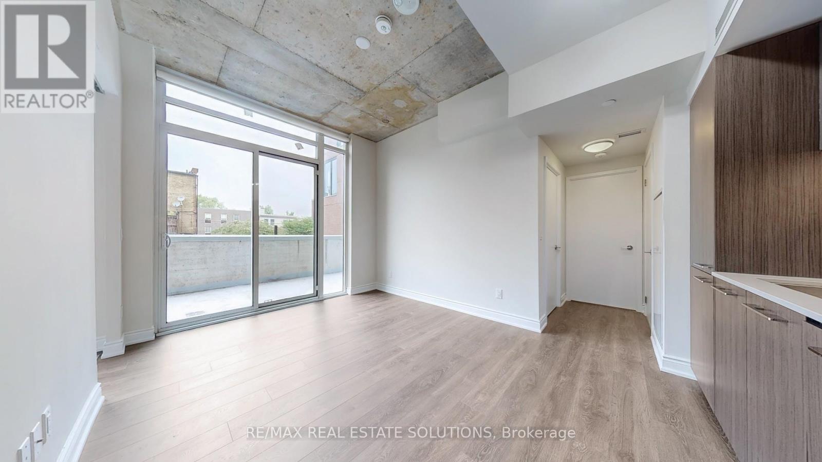 210 - 30 Baseball Place, Toronto, Ontario  M4M 0E8 - Photo 5 - E12210664