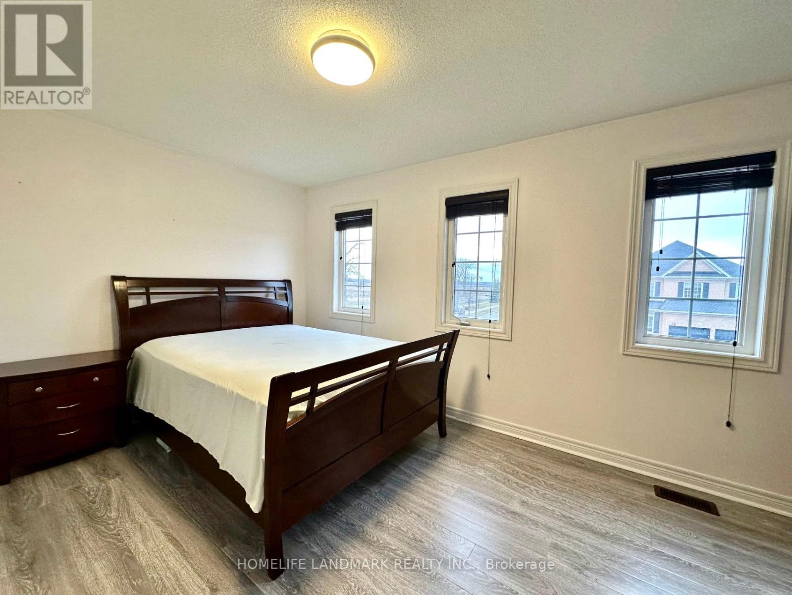 59 Faris Street, Bradford West Gwillimbury, Ontario  L3Z 0C5 - Photo 10 - N12211745