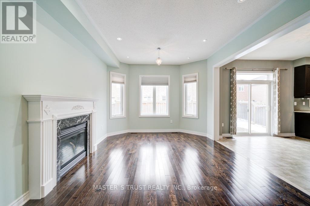 1189 Atkins Drive, Newmarket, Ontario  L3X 0E1 - Photo 10 - N12211746