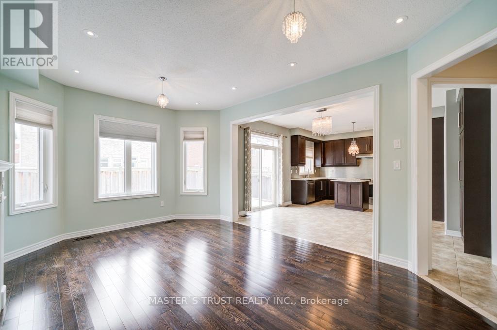 1189 Atkins Drive, Newmarket, Ontario  L3X 0E1 - Photo 11 - N12211746
