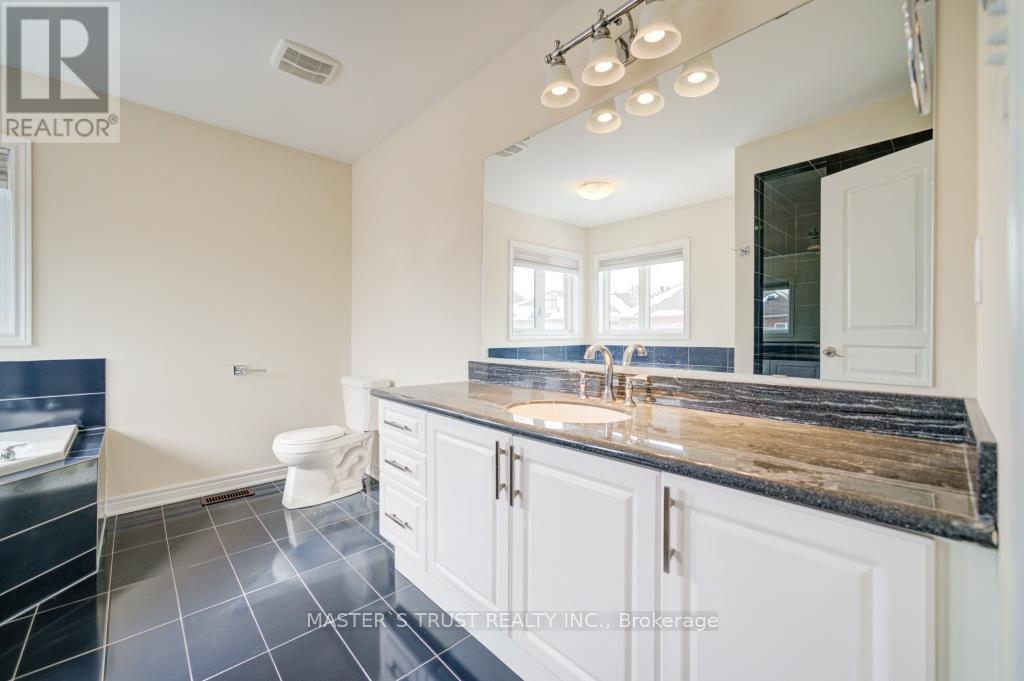 1189 Atkins Drive, Newmarket, Ontario  L3X 0E1 - Photo 27 - N12211746