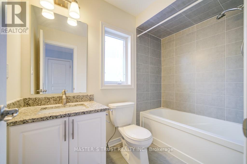 1189 Atkins Drive, Newmarket, Ontario  L3X 0E1 - Photo 37 - N12211746