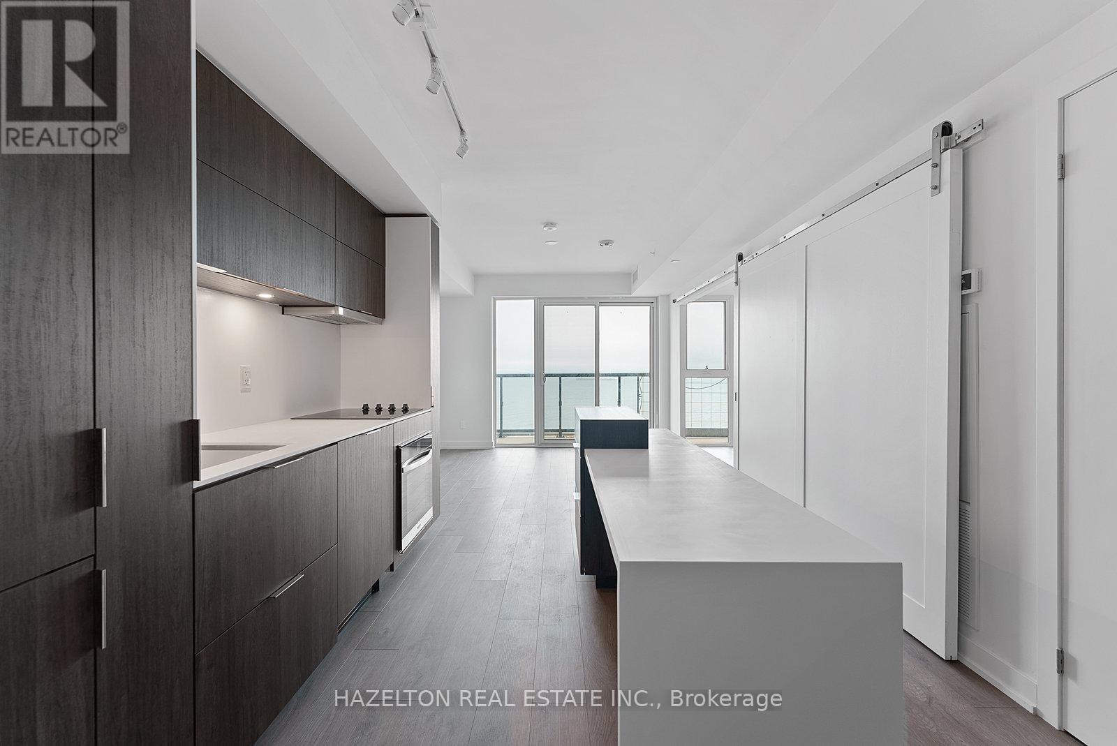 1804 - 370 Martha Street, Burlington, Ontario  L7R 0G9 - Photo 12 - W12211765