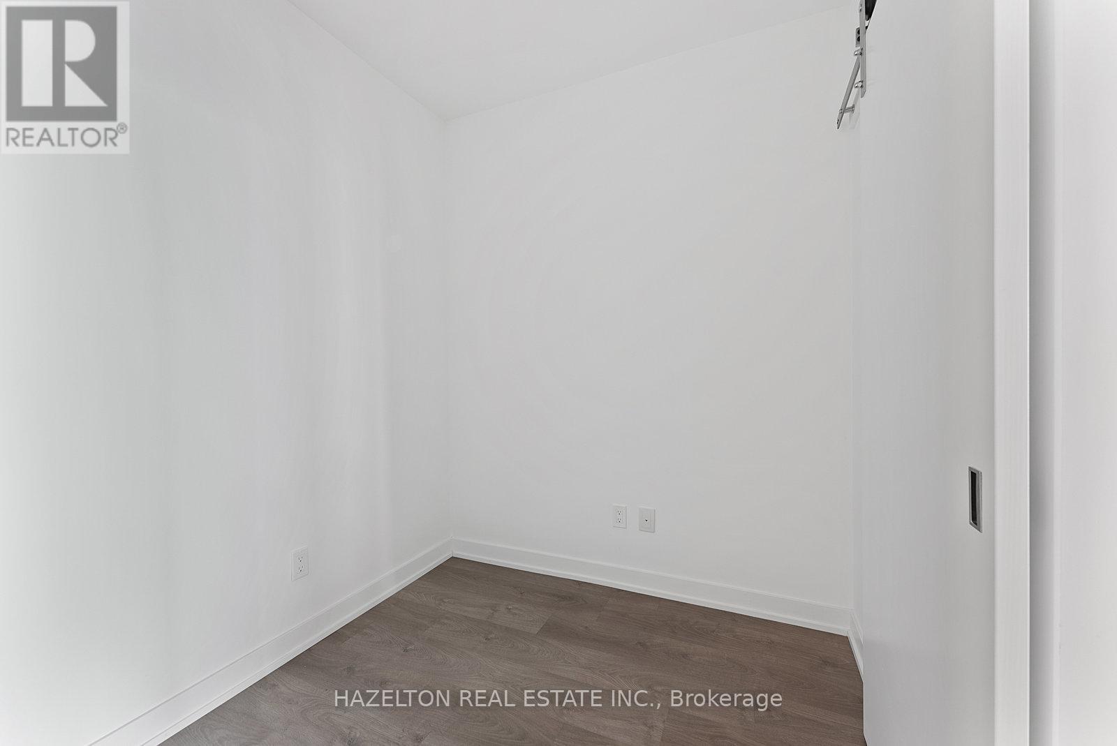 1804 - 370 Martha Street, Burlington, Ontario  L7R 0G9 - Photo 17 - W12211765