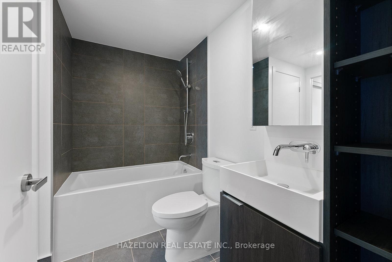 1804 - 370 Martha Street, Burlington, Ontario  L7R 0G9 - Photo 30 - W12211765