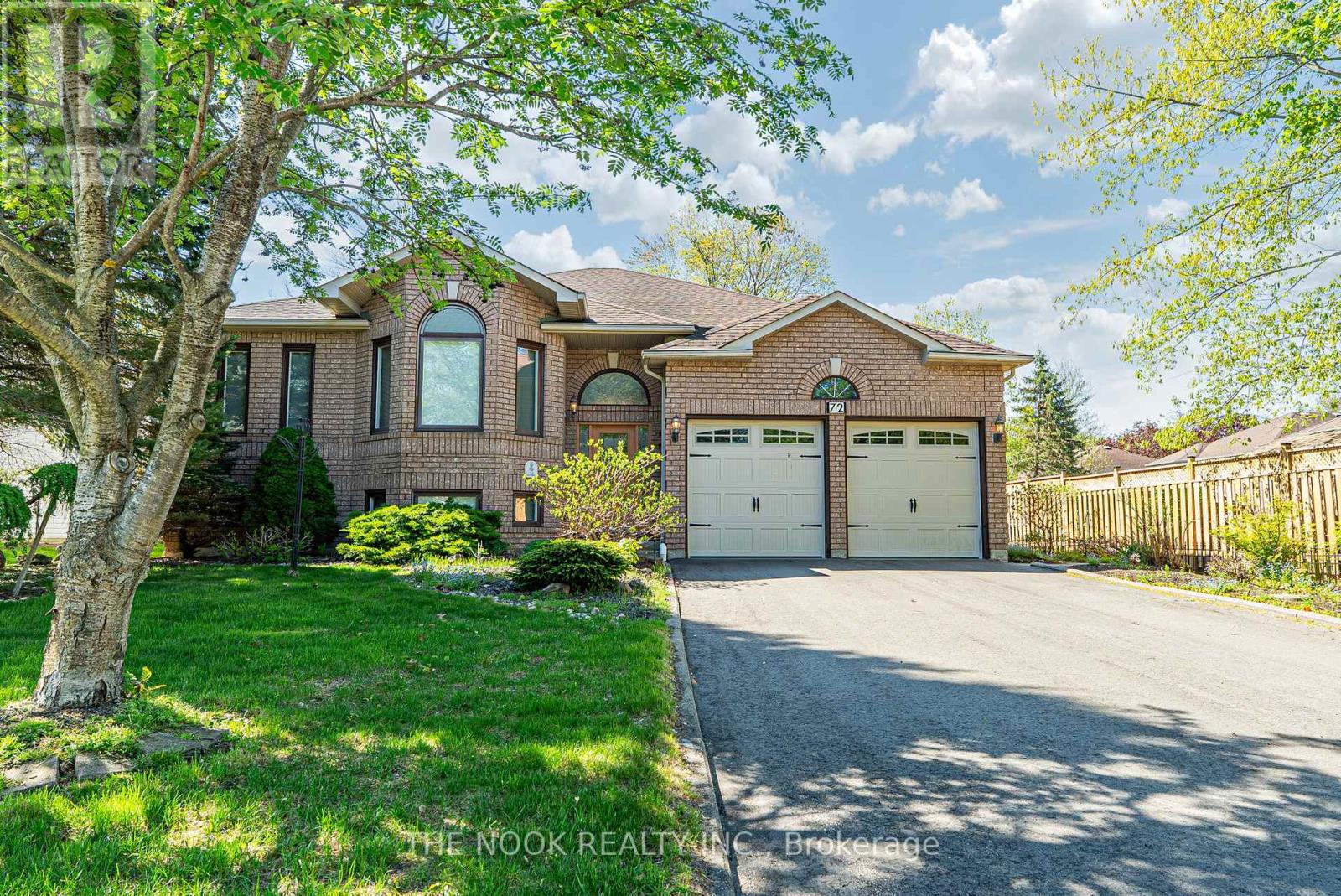 72 SILVER BIRCH AVENUE, wasaga beach, Ontario