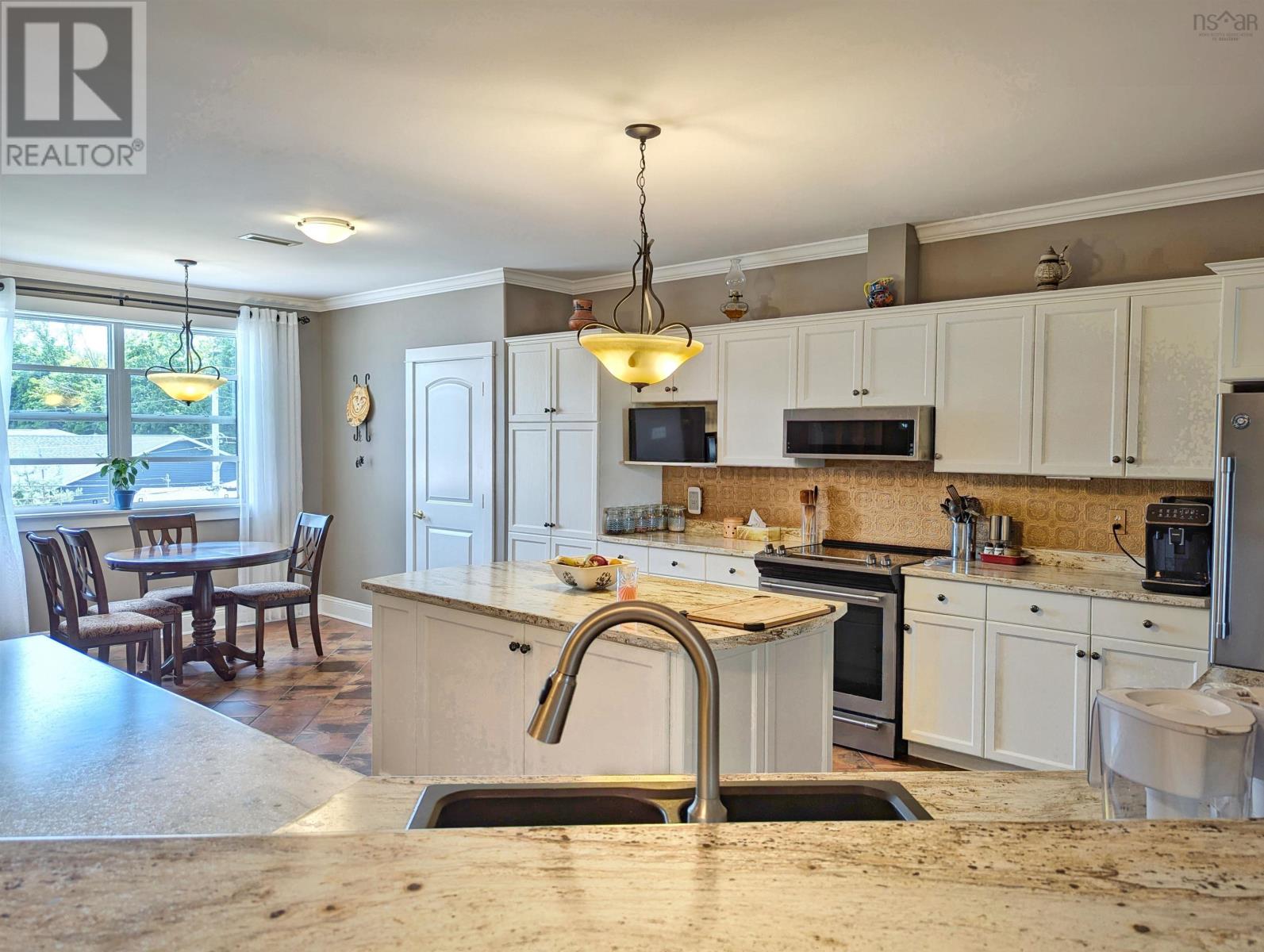 302 42 Bigelow Street, Wolfville, Nova Scotia  B4P 0A4 - Photo 10 - 202513385