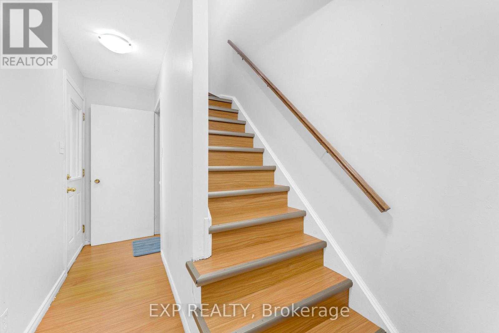 178 Silver Aspen Crescent, Kitchener, Ontario  N2N 1J1 - Photo 9 - X12211747