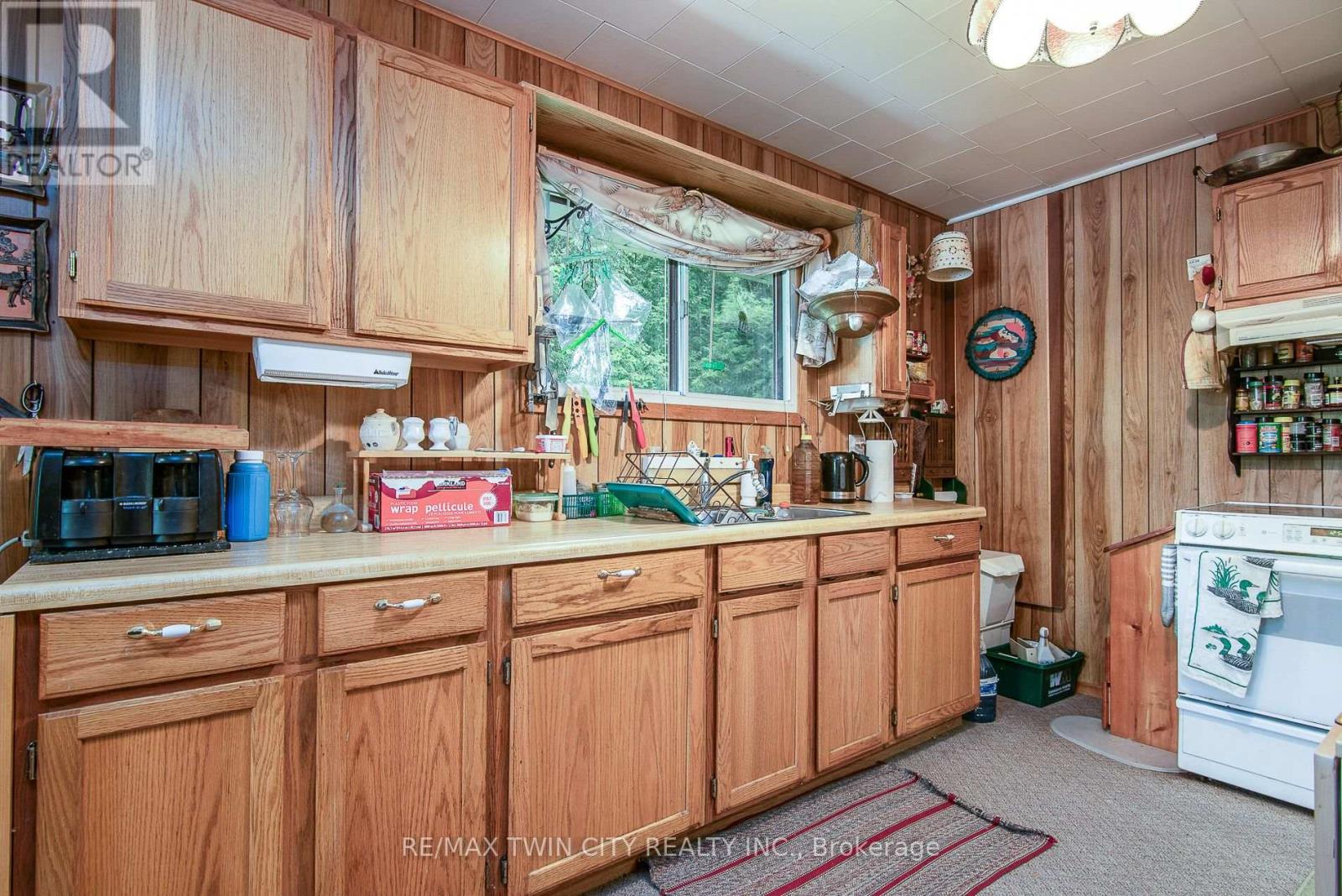 1002 Tenth Street, Centre Wellington, Ontario  N0B 1J0 - Photo 20 - X12211759