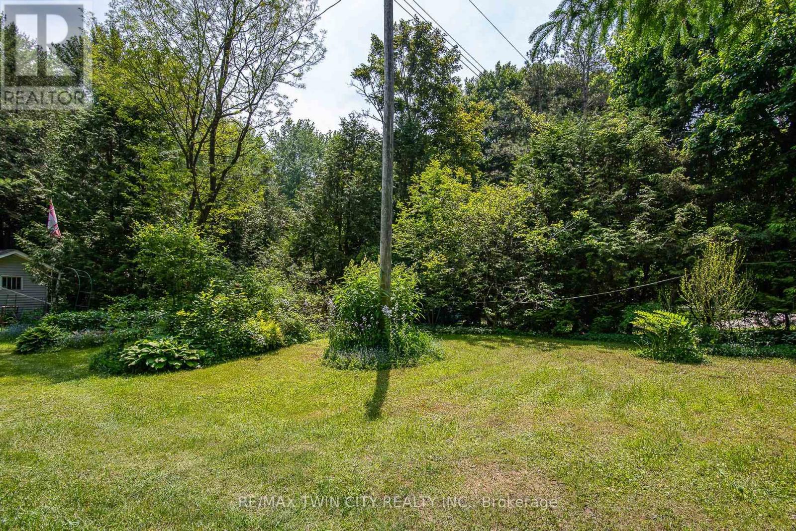 1002 Tenth Street, Centre Wellington, Ontario  N0B 1J0 - Photo 3 - X12211759