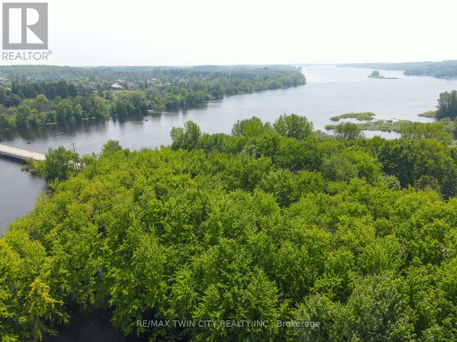 1002 Tenth Street, Centre Wellington, Ontario  N0B 1J0 - Photo 36 - X12211759