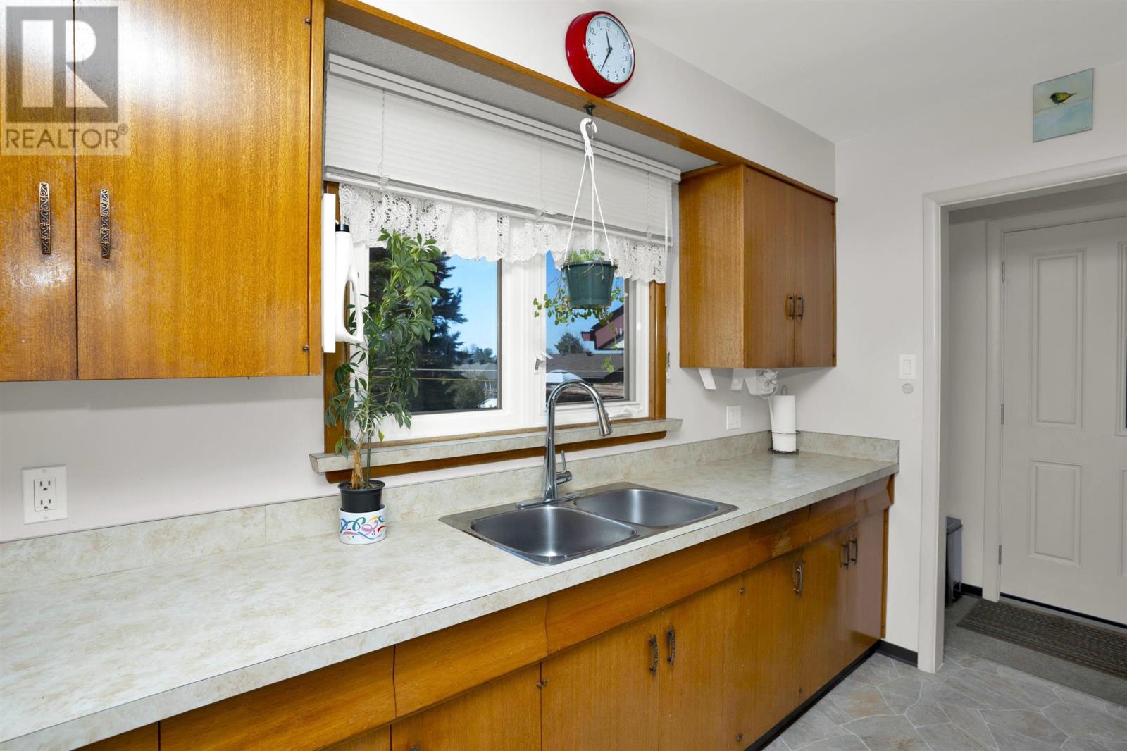 429 Elliott St, Thunder Bay, Ontario  P7A 1N4 - Photo 14 - TB251392