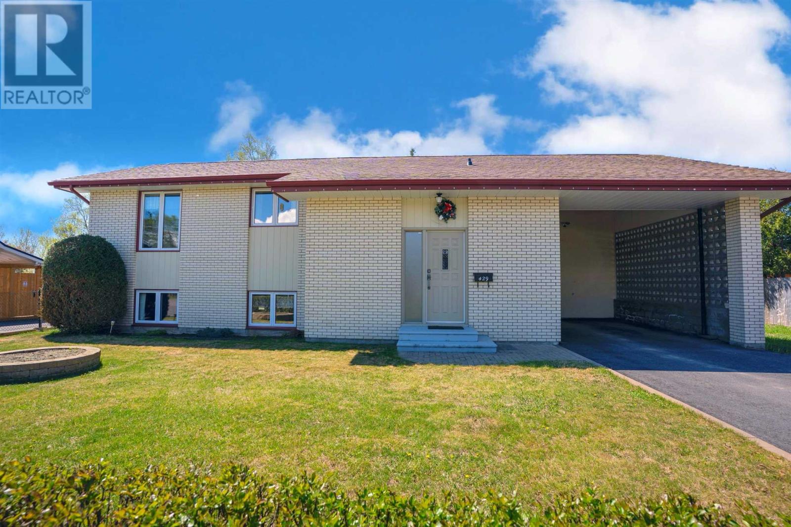 429 Elliott ST, thunder bay, Ontario