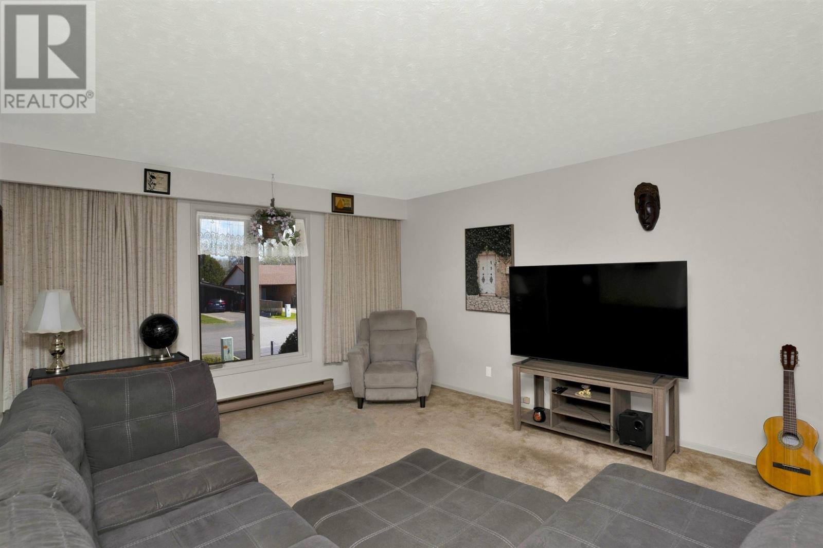 429 Elliott St, Thunder Bay, Ontario  P7A 1N4 - Photo 7 - TB251392