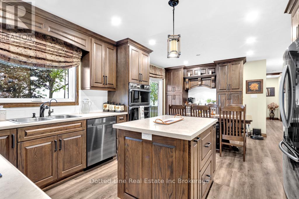Photo 7 of 16 for 49937 Louisa Crescent