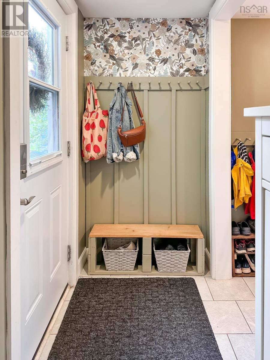 Property at 12 Crescent Avenue image 3