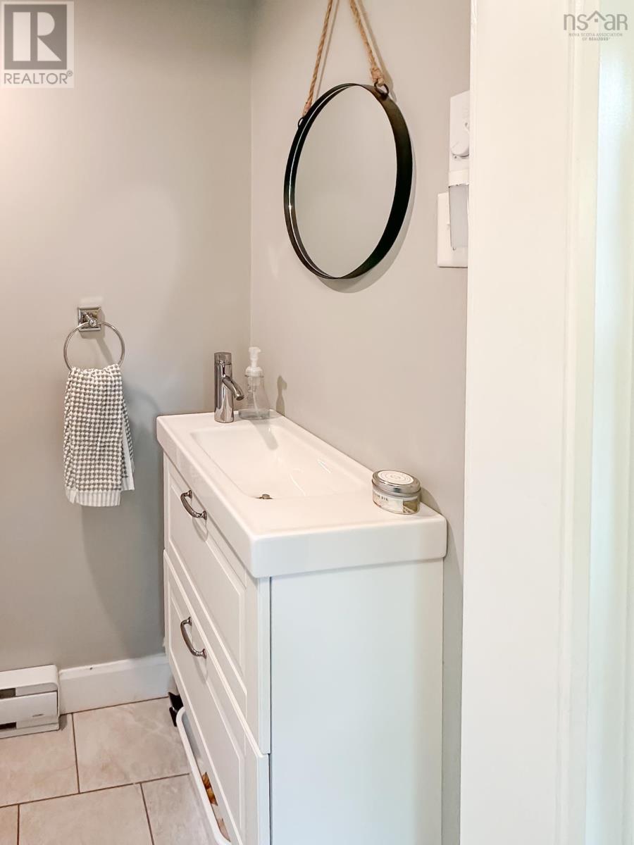 Property at 12 Crescent Avenue image 5