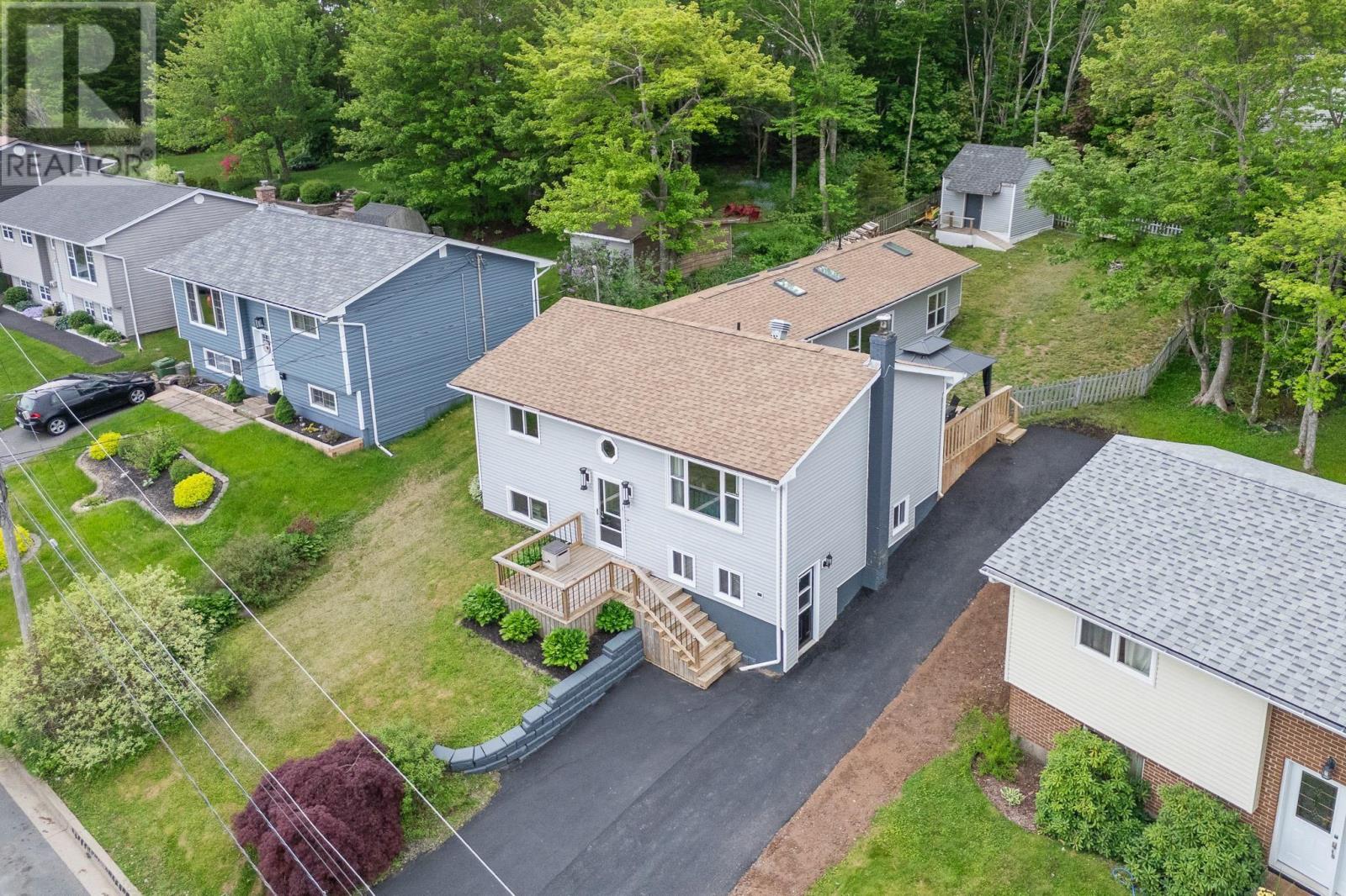 Property at 12 Wamphray Crescent image 2