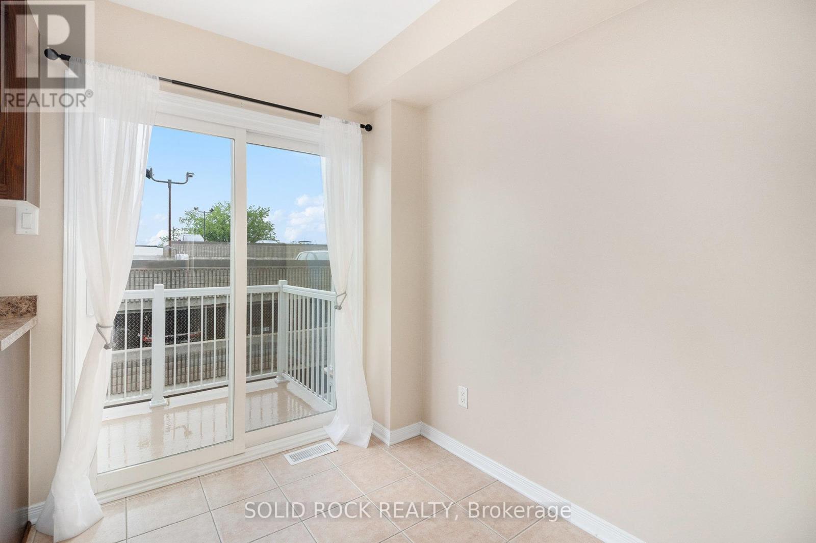 342 Gotham Private, Ottawa, Ontario  K2C 4G7 - Photo 14 - X12211781