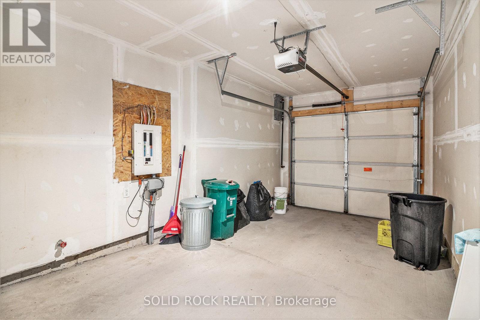 342 Gotham Private, Ottawa, Ontario  K2C 4G7 - Photo 28 - X12211781