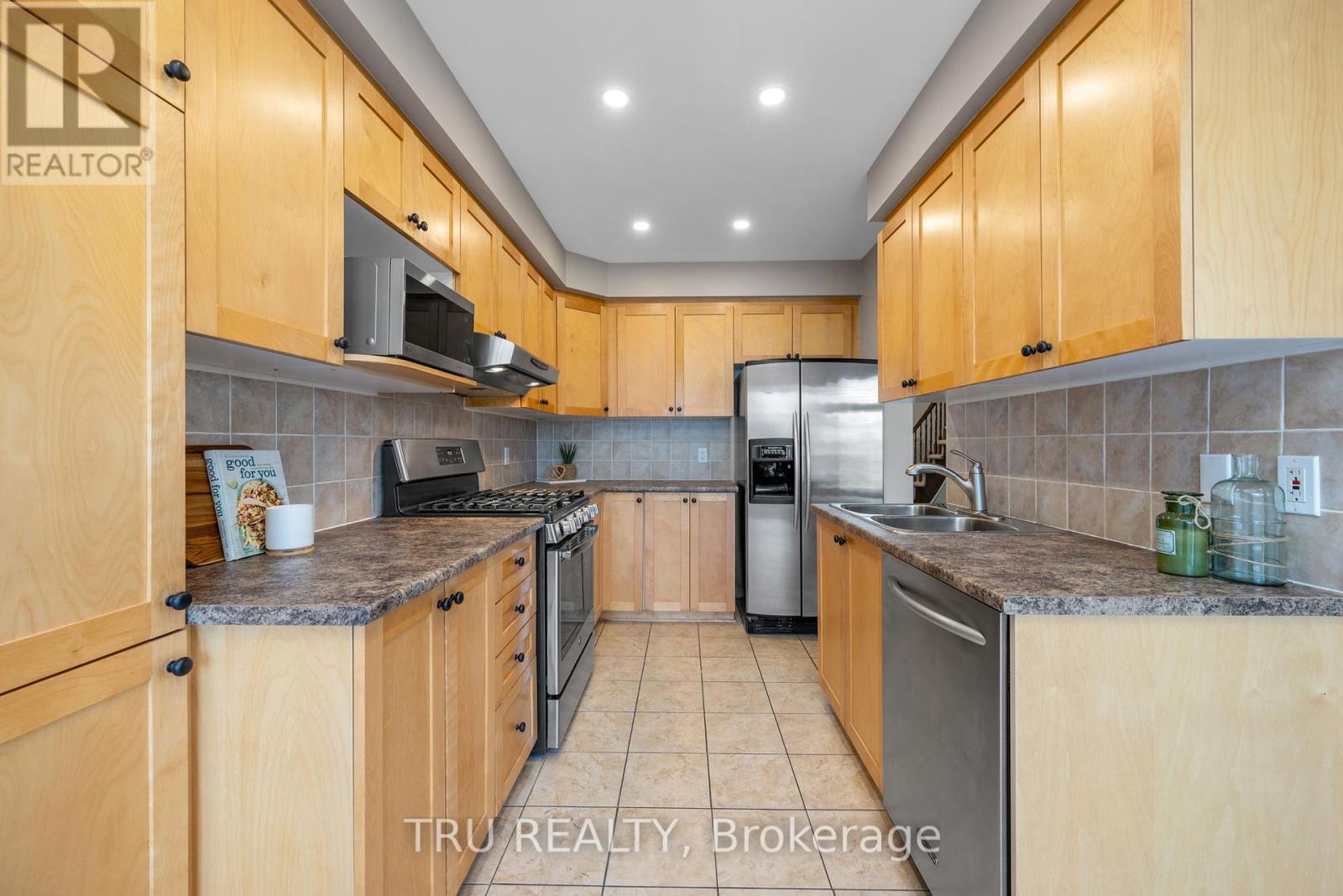 105 Deercroft Avenue, Ottawa, Ontario  K2J 5H7 - Photo 14 - X12211782