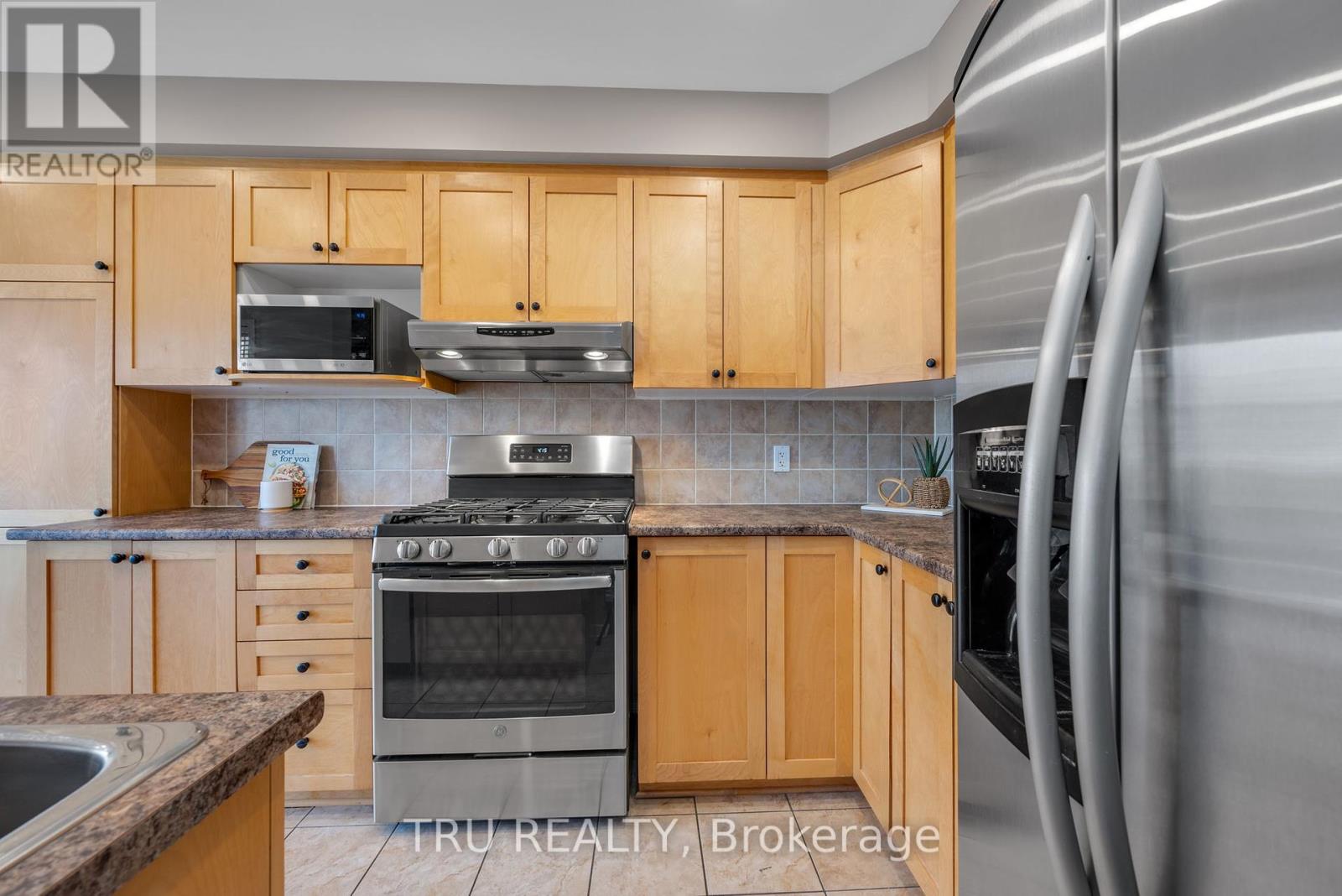 105 Deercroft Avenue, Ottawa, Ontario  K2J 5H7 - Photo 16 - X12211782