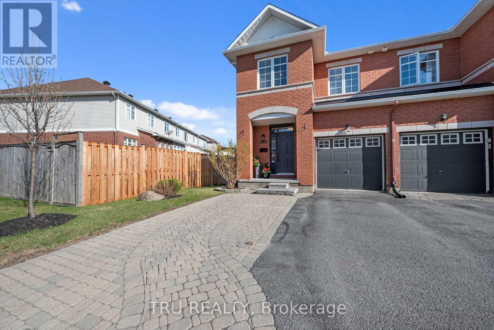 105 Deercroft Avenue, Ottawa, Ontario  K2J 5H7 - Photo 2 - X12211782