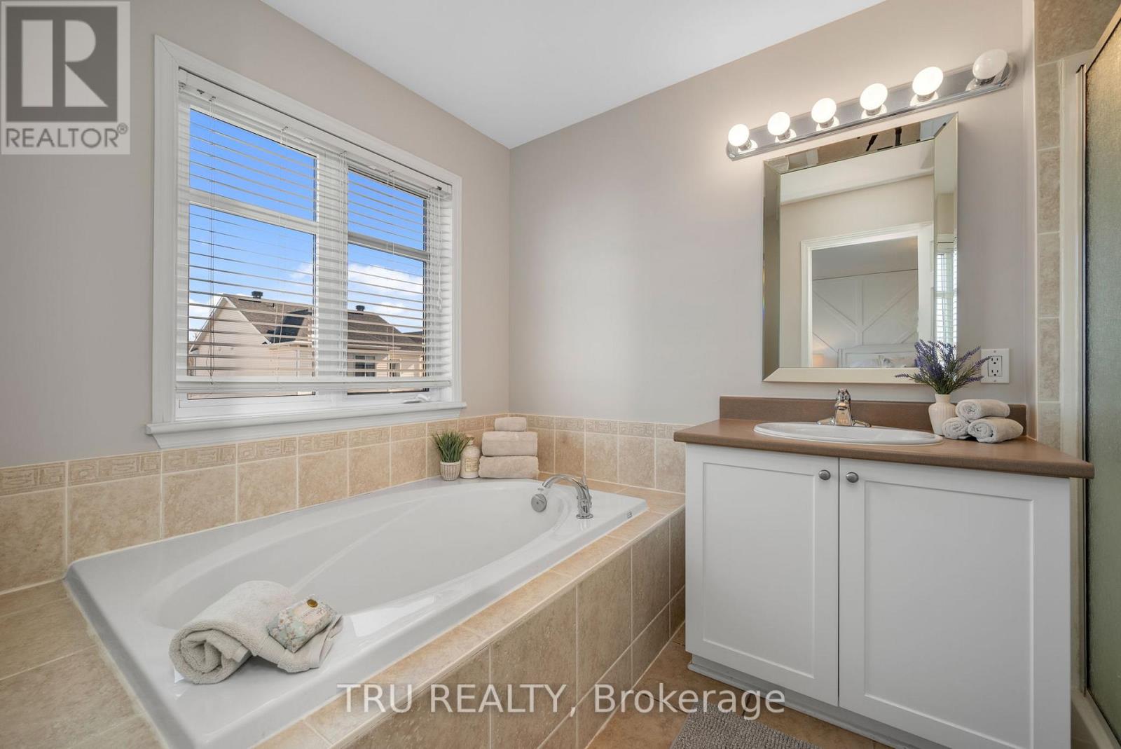 105 Deercroft Avenue, Ottawa, Ontario  K2J 5H7 - Photo 24 - X12211782