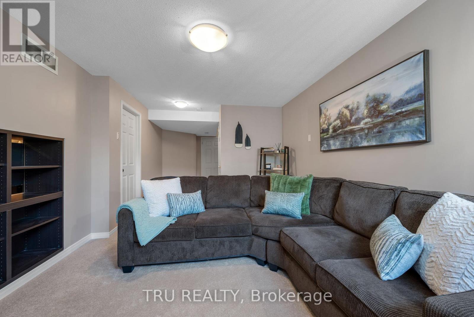 105 Deercroft Avenue, Ottawa, Ontario  K2J 5H7 - Photo 35 - X12211782