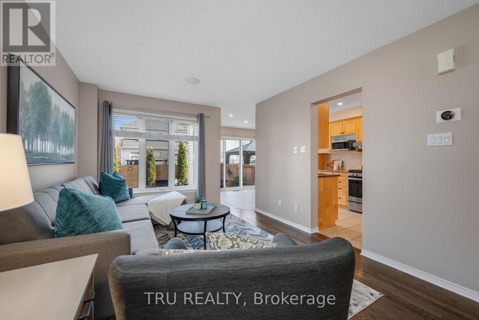 105 Deercroft Avenue, Ottawa, Ontario  K2J 5H7 - Photo 7 - X12211782