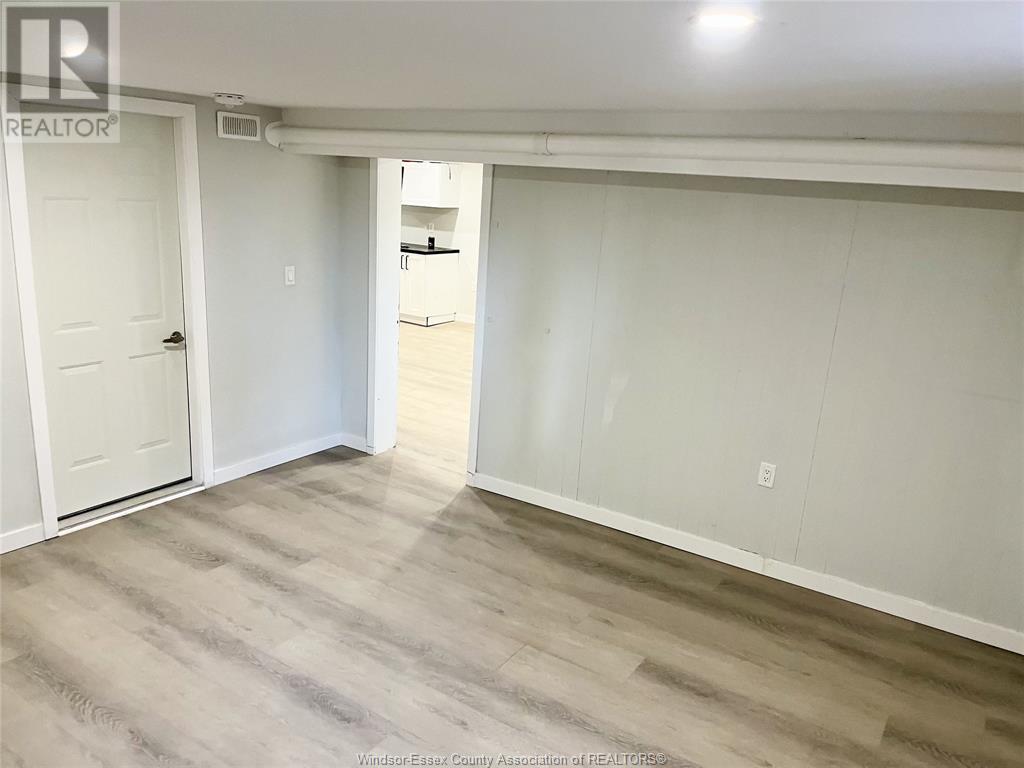 26 Sherman Street Unit# Lower, Leamington, Ontario  N8H 2S1 - Photo 5 - 25014696