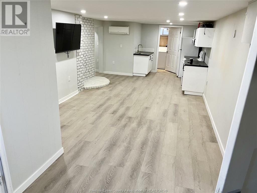 26 Sherman Street Unit# Lower, Leamington, Ontario  N8H 2S1 - Photo 2 - 25014696