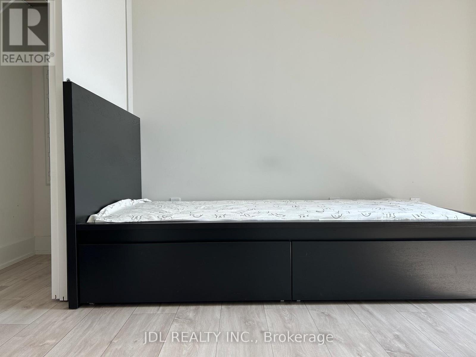 2602 One Bed/one Bath - 8 Cumberland St Street W, Toronto, Ontario  M4W 1A1 - Photo 10 - C12157994