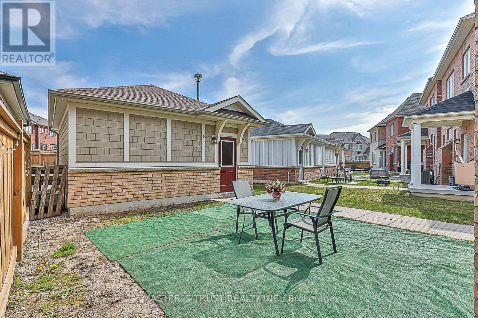 172 Paradelle Drive, Richmond Hill, Ontario  L4E 1E7 - Photo 23 - N12211615