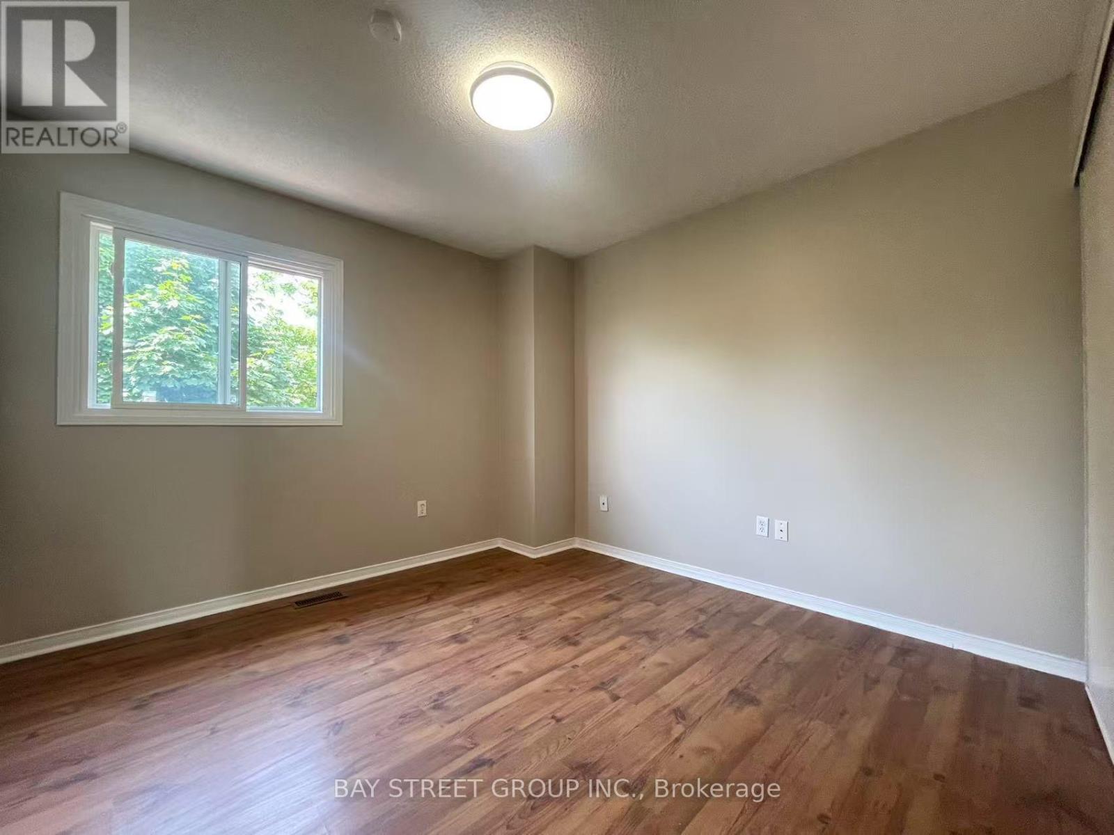 5751 Prairie Circle, Mississauga, Ontario  L5N 6B5 - Photo 17 - W12157764