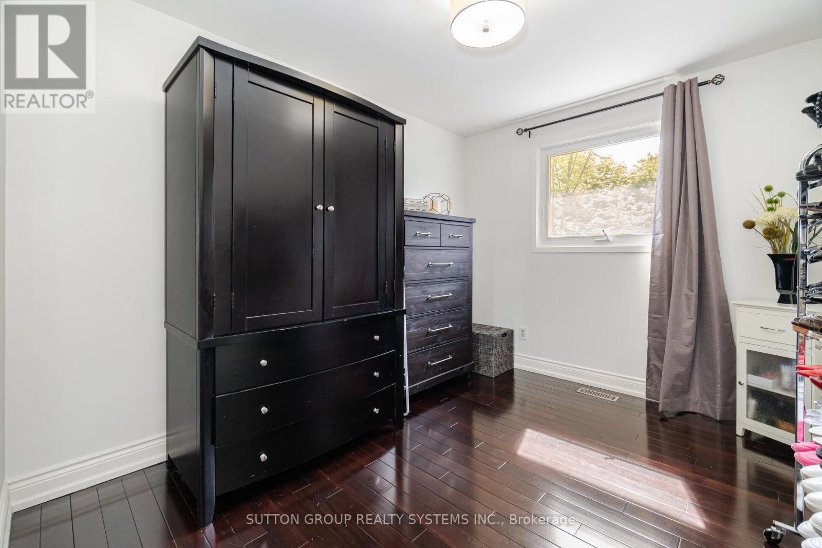 2753 Inlake Court, Mississauga, Ontario  L5N 2A4 - Photo 26 - W12157647