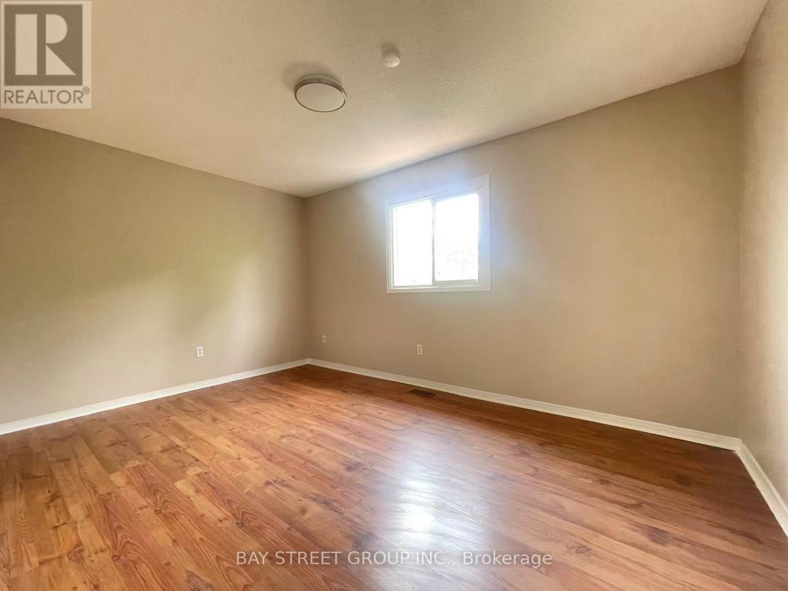 5751 Prairie Circle, Mississauga, Ontario  L5N 6B5 - Photo 16 - W12157764
