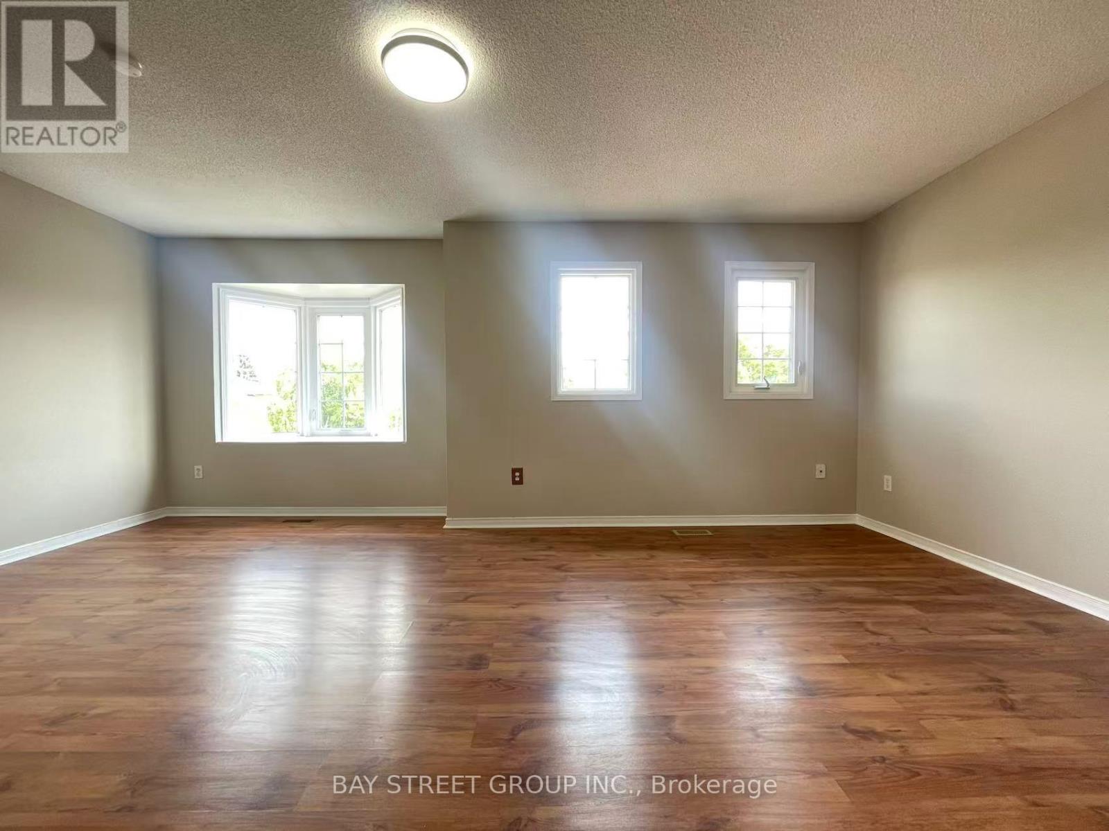 5751 Prairie Circle, Mississauga, Ontario  L5N 6B5 - Photo 15 - W12157764