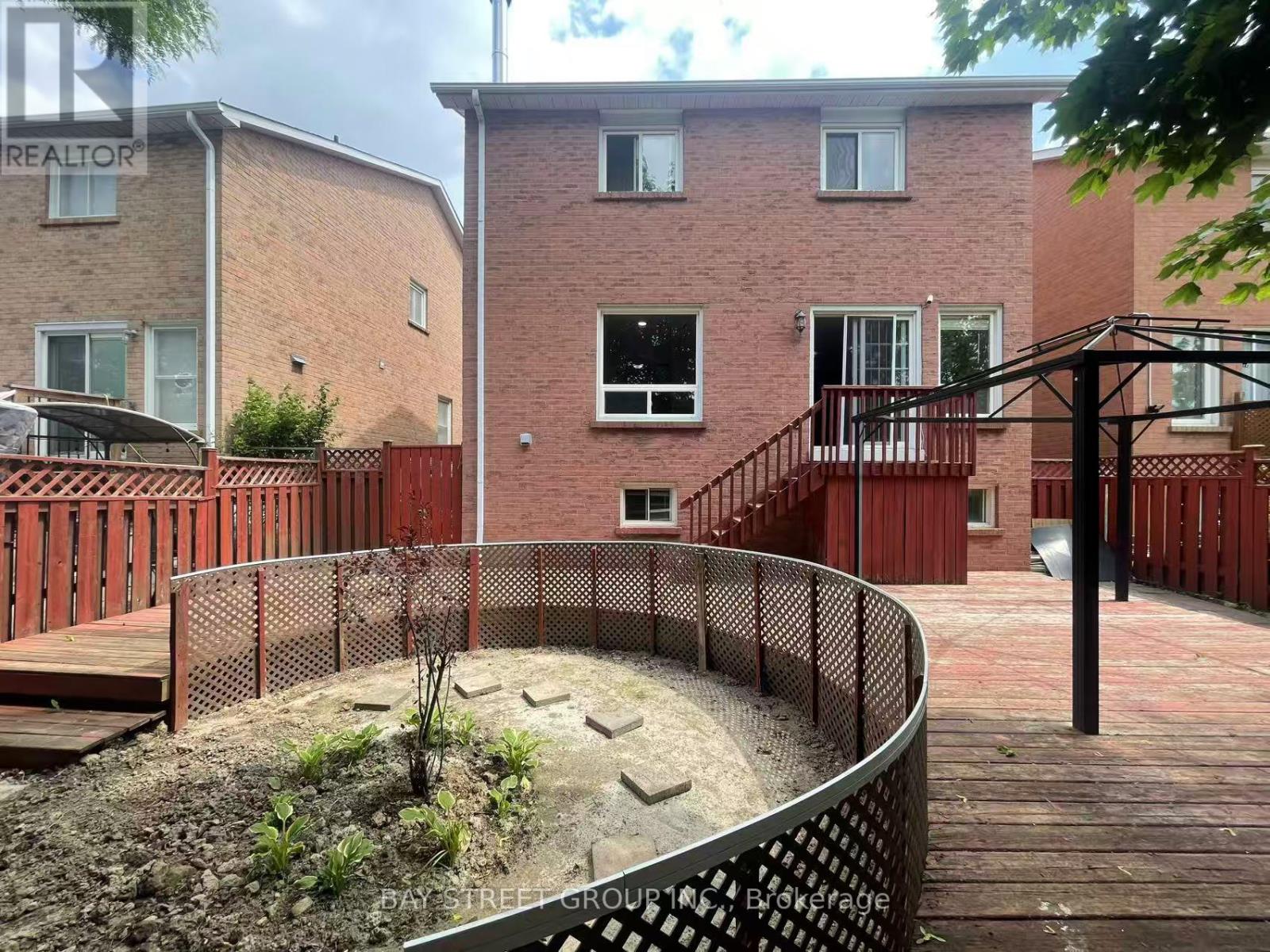 5751 Prairie Circle, Mississauga, Ontario  L5N 6B5 - Photo 27 - W12157764