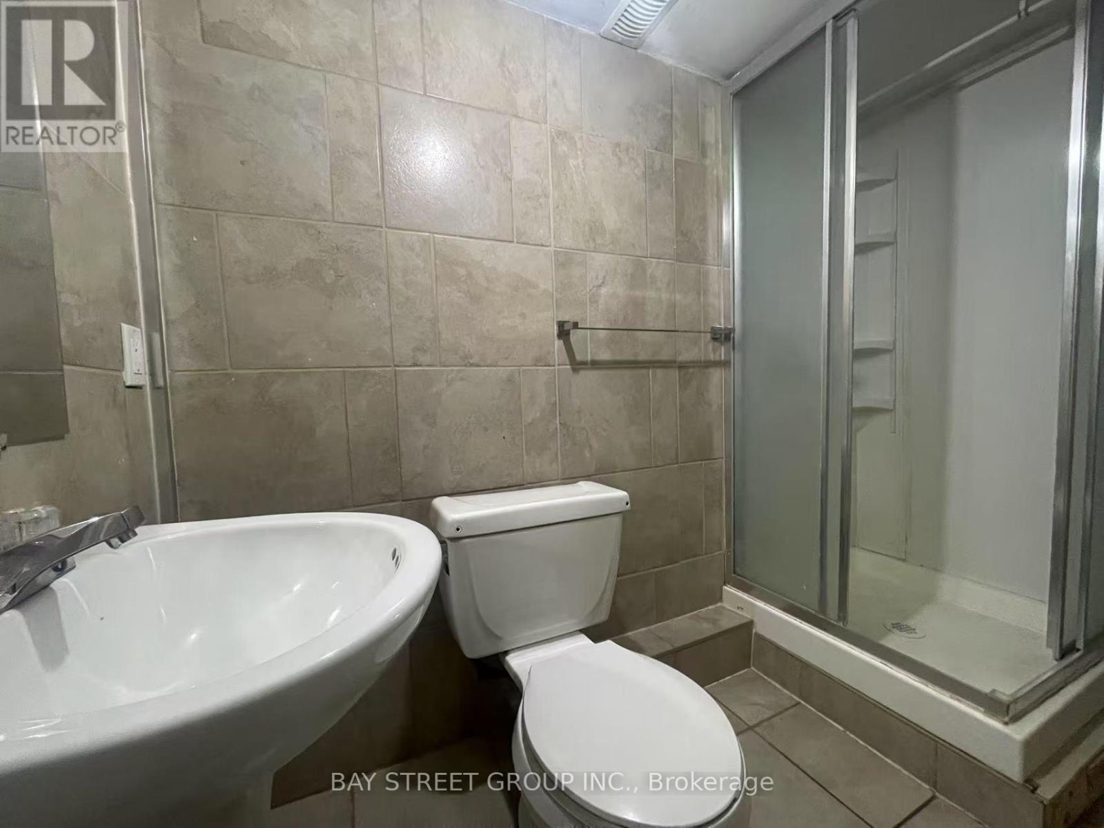 5751 Prairie Circle, Mississauga, Ontario  L5N 6B5 - Photo 26 - W12157764