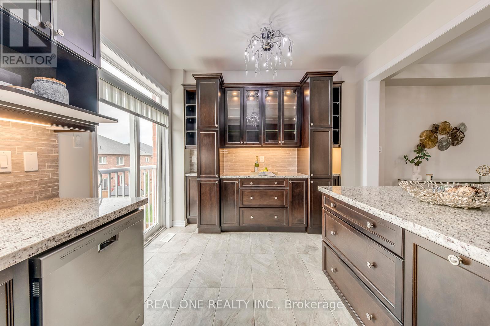115 Preston Meadow Avenue, Mississauga, Ontario  L4Z 0C3 - Photo 26 - W12208865