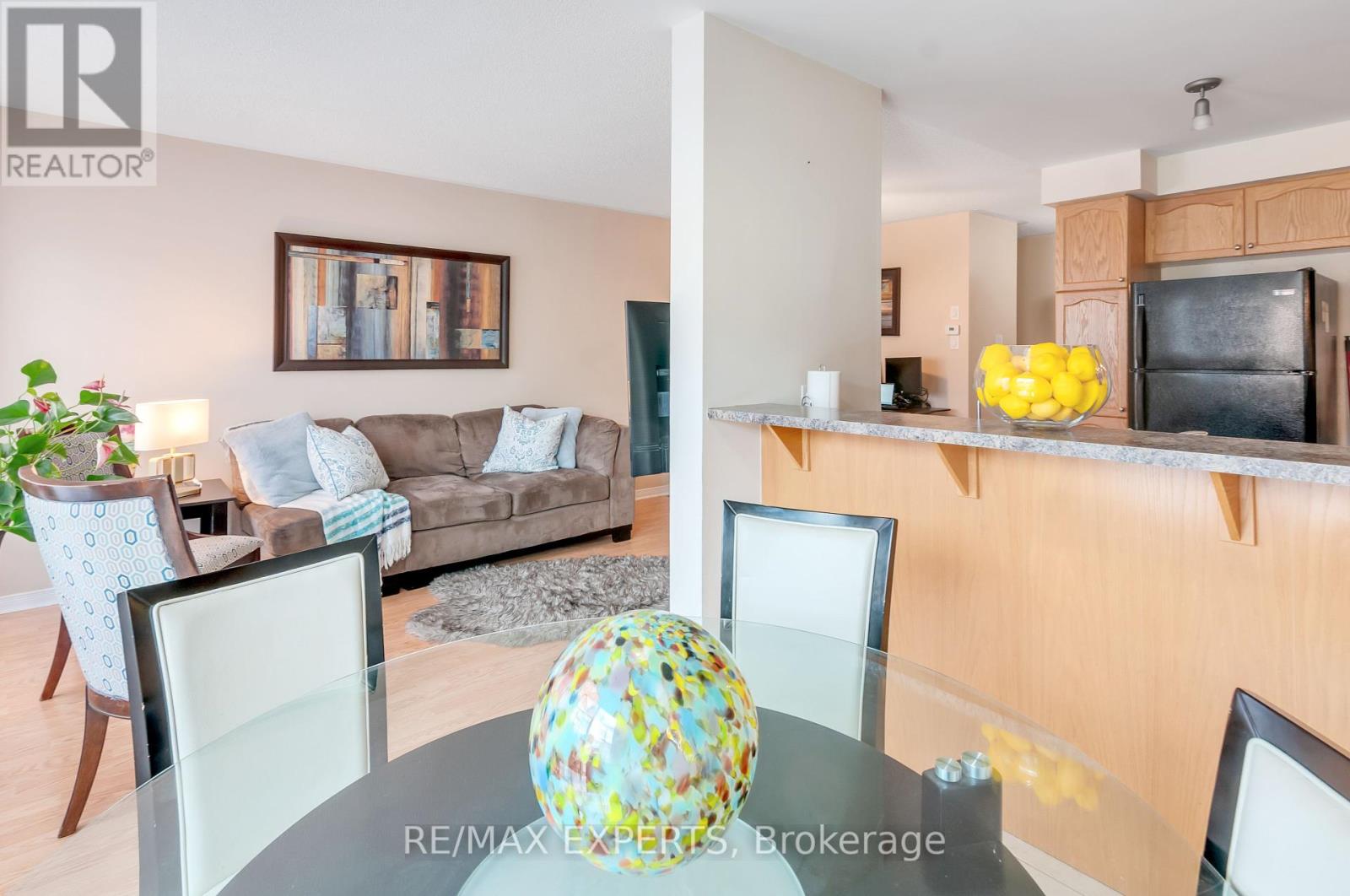48 - 76 Eagle Trace Drive, Brampton, Ontario  L6R 0M4 - Photo 10 - W12211775